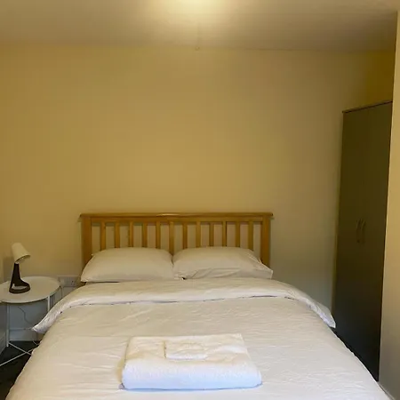 Ideal Location Pensionat *